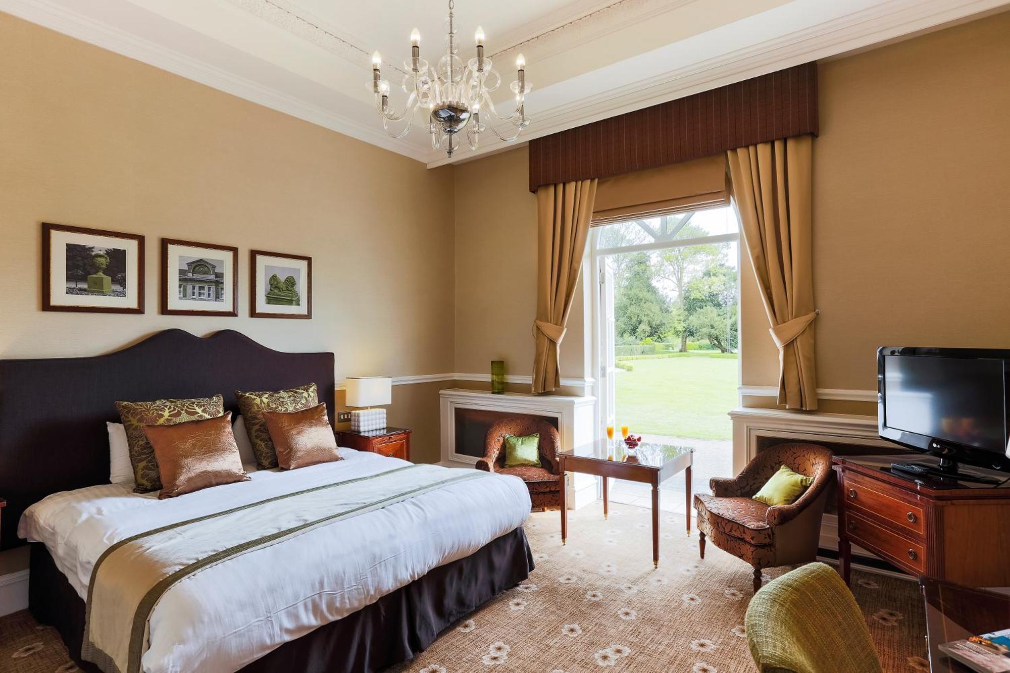Hatfield Heath Down Hall Hotel מראה חיצוני תמונה