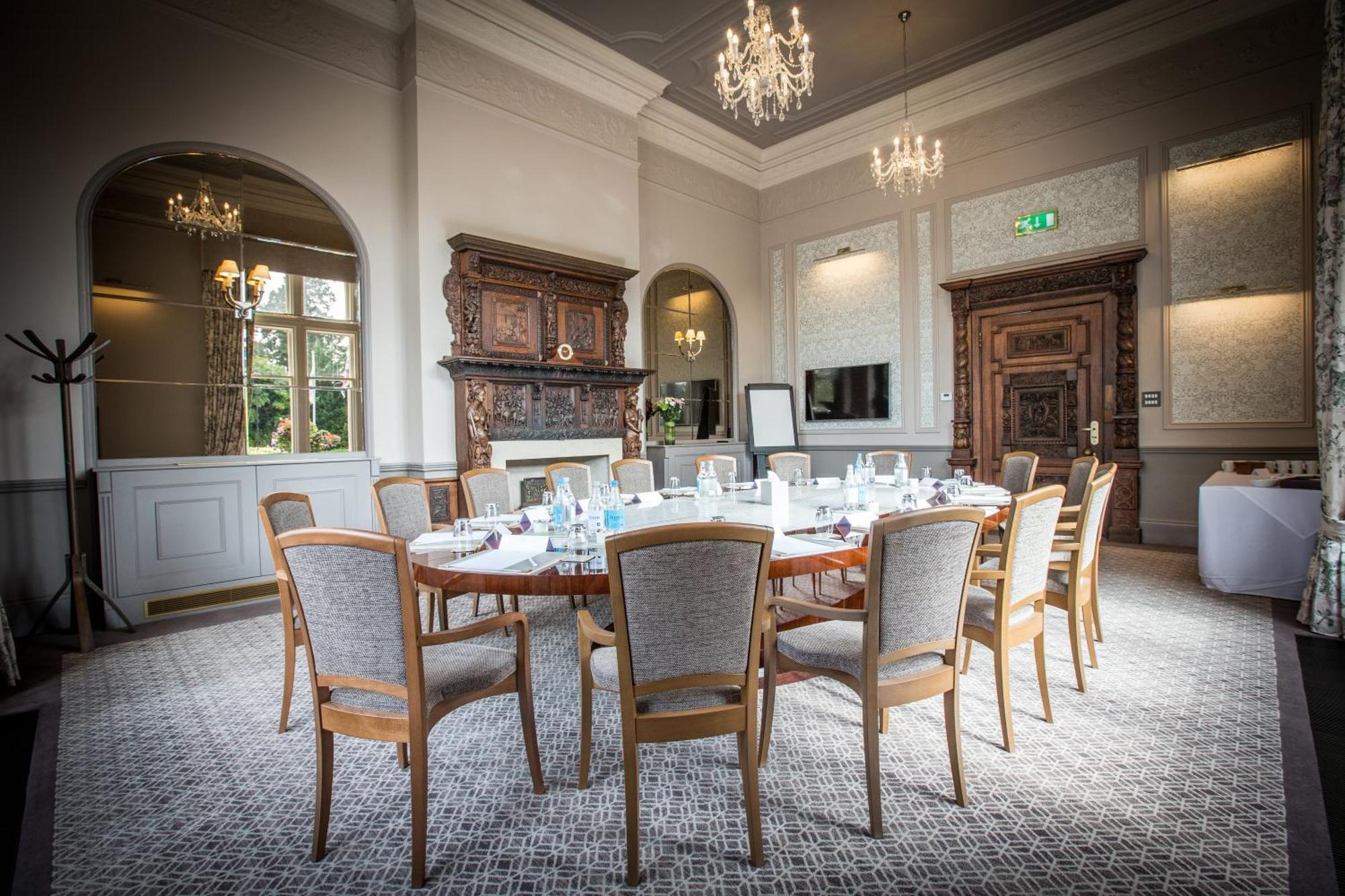 Hatfield Heath Down Hall Hotel מראה חיצוני תמונה